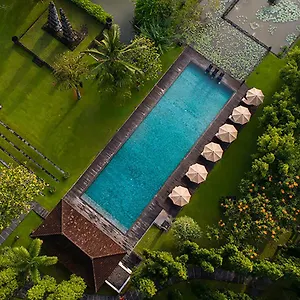 Resort Tanah Gajah, A By Hadiprana *****